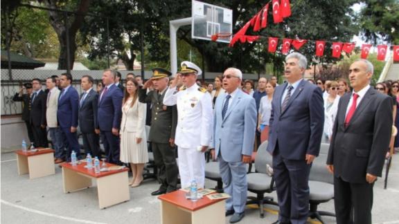 Harf inkılabını Sinop’tan başlatan Gazi Mustafa Kemal Atatürk’ün Sinop’a gelişinin 87. yıl dönümü kutlandı. İl Millî Eğitim Müdürümüz Nevzat TÜRKKAN emeği geçen herkese teşekkür etti.