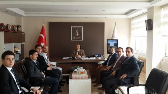 İl Milli Eğitim Müdürümüz Nevzat TÜRKKAN´ı  Türkiye Gençlik Vakfı (TÜGVA) Sinop İl Temsilciliği yönetim kurulu ziyaret etti.