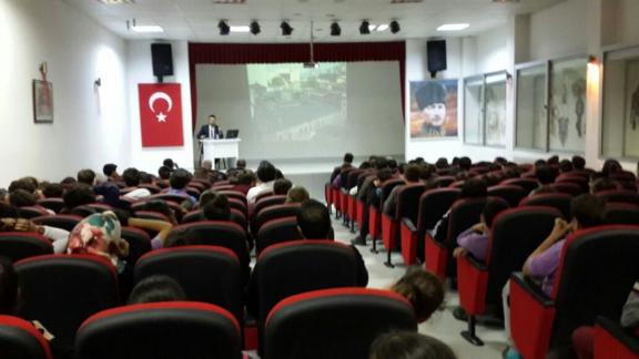 İl Milli Eğitim Müdürümüz Nevzat TÜRKKAN, öğrencilerimize vakıf eserlerinin tanıtımı toplantı ve sunumuna katıldı.