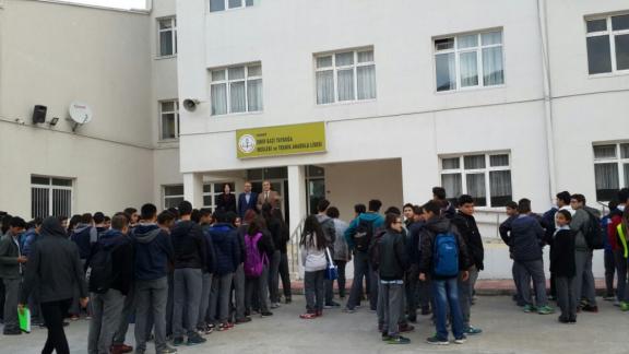 İl Milli Eğitim Müdürü Nevzat TÜRKKAN Emir Gazi Tayboğa Mesleki ve Teknik Anadolu Lisesini ziyaret etti.