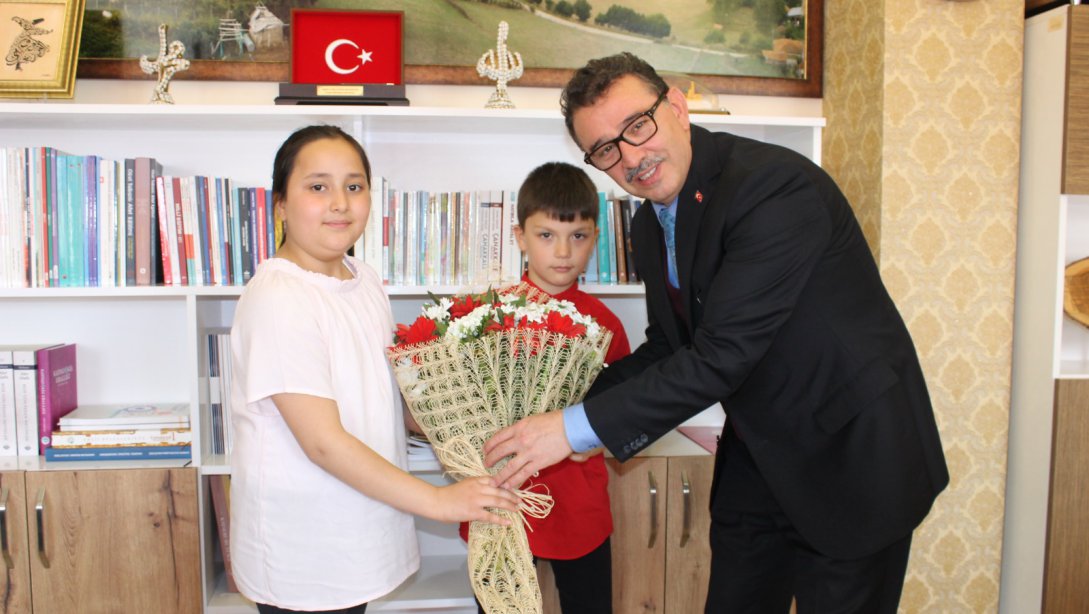 Osmaniye İlkokulu'ndan İl Milli Eğitim Müdürümüz Sayın Ercan Yıldız'a Ziyaret