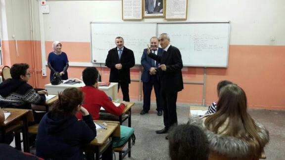 İl Milli Eğitim Müdürümüz Nevzat TÜRKKAN ve Şube Müdürümüz Ahmet DEMİR, Gelincik Ortaokulunu ziyaret etti.