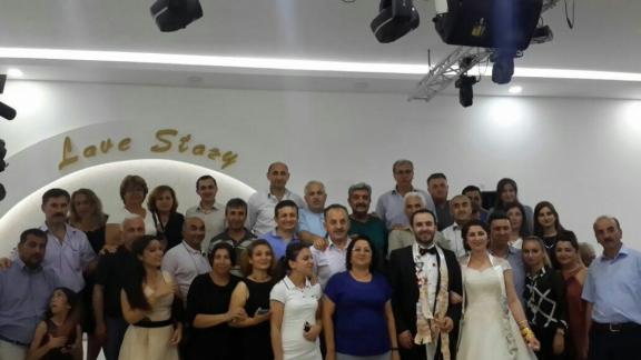 İl Milli Eğitim Müdürümüz Nevzat TÜRKKAN, Milli Eğitim Müdürlüğümüz çalışanlarından Duygu ELDİVENCİ ´nin düğününe katıldı.