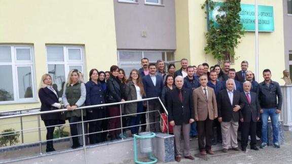İl Milli Eğitim Müdürü Nevzat TÜRKKAN İş Okulunu ziyaret etti.