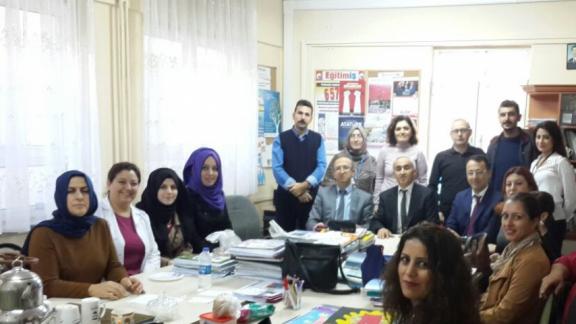 İl Milli Eğitim Müdürümüz Nevzat TÜRKKAN,Ortak Sınavlar öncesi İstiklal  Ortaokulunu ziyaret etti.