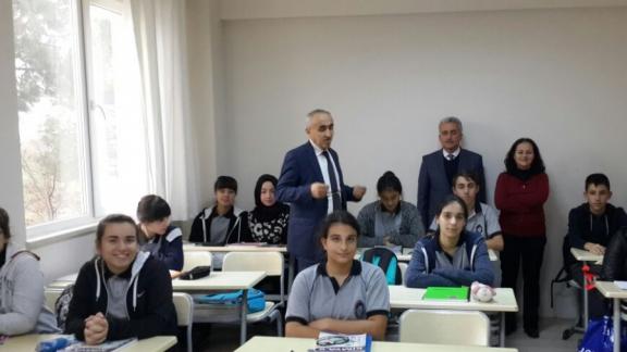 İl Milli Eğitim Müdürümüz 75.Yıl Cumhuriyet Mesleki ve Teknik Anadolu Lisesini ziyaret etti.