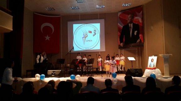 Sinop Polifonik Korolar Derneğimizin Yıl Sonu Etkinliği Berkay AKBAŞ Anısına Halk Eğitim Merkezi´nde Yapıldı