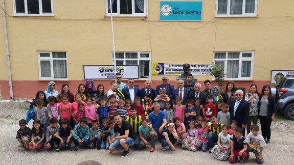 Sinop Fenerbahçe Derneğinden Tangal İlkokulu Öğrencilerine Ziyaret 