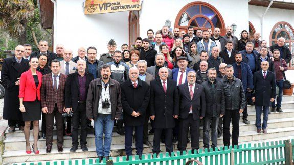 İl Milli Eğitim Müdürümüz  Nevzat TÜRKKAN 10 Ocak Çalışan Gazeteciler Günü Dolayısıyla Düzenlenen Kahvaltı Programına Katıldı