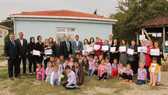 İl Milli Eğitim Müdürümüz Ercan YILDIZ,  Çocuk Bakım Elemanı Kursu Sergisine Katıldı
