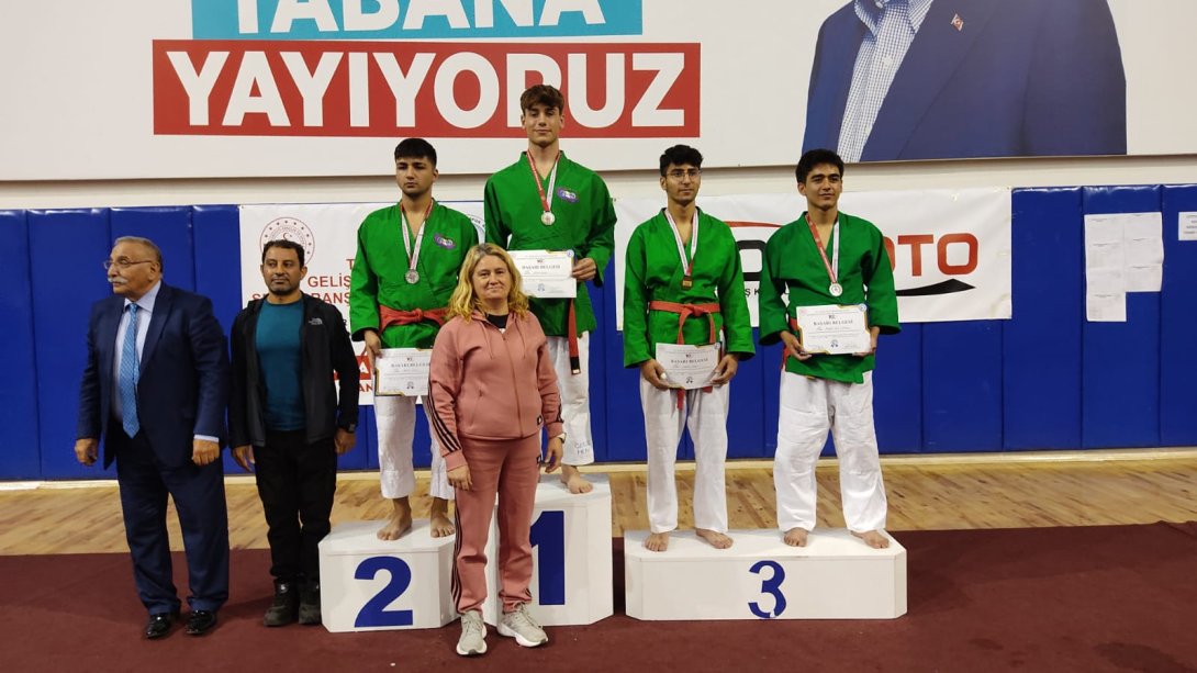 Öğrencimiz Türkiye Geleneksel Sporlar Judo (Kuraş Disiplini) Dalında Türkiye Birincisi Oldu