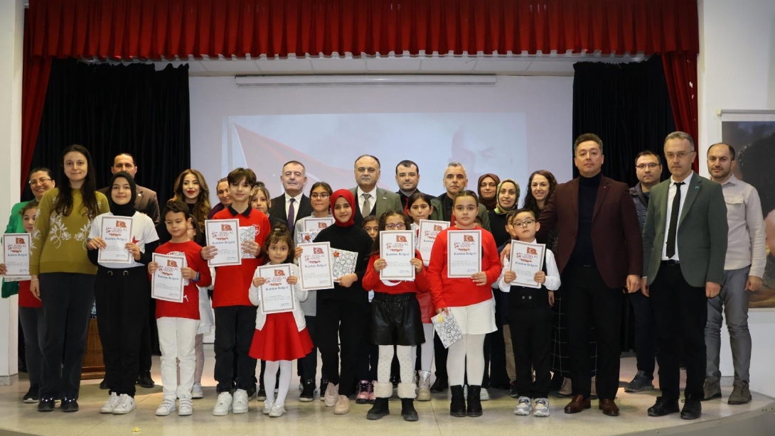 İstiklal Marşını Güzel Okuma Şiir Yarışması Coşkuyla Gerçekleştirildi